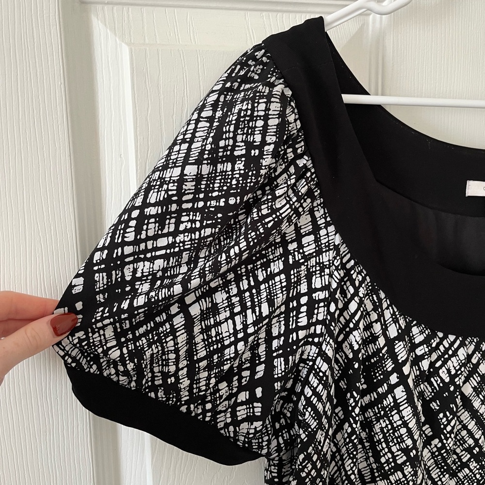 dressbarn Black and White Patterned Dress - Picture 3 of 5